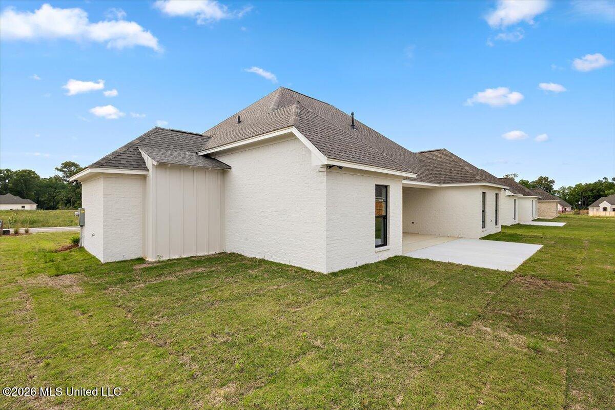 553 Lavender Way Canton, MS 39046 - Photo 34 of 36 35-HTP_2929