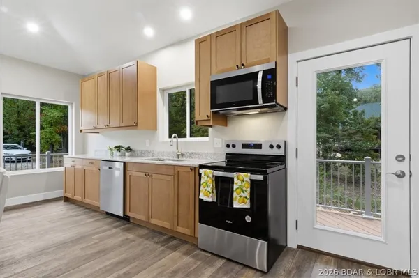 $725,000 | 500 Big Cedar Drive, Camdenton, MO 65020