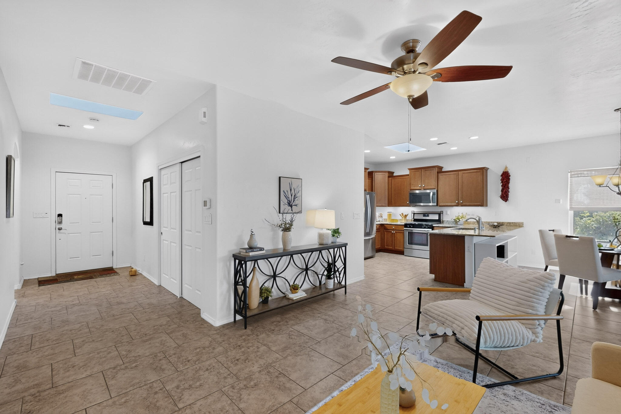 6945 Mountain Hawk Loop Northeast Rio Rancho, NM 87144 - Photo 12 of 56 Gallery Image 12