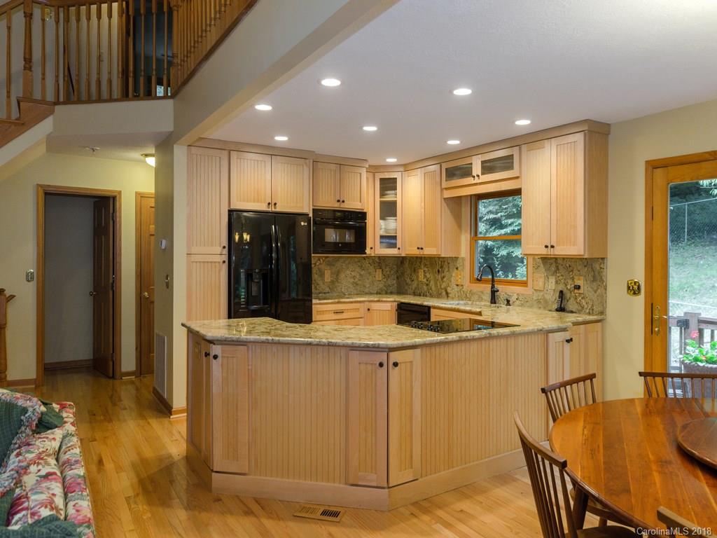 16 Ramp Patch Lane Waynesville, NC 28786 - Photo 9 of 27 Gallery Image 9