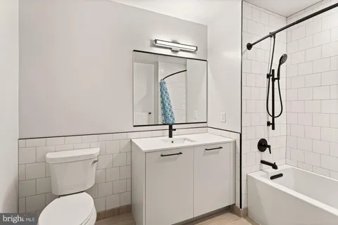 $1,995 | 1625 Eckington Place Northeast, Unit 515, Washington, DC 20002