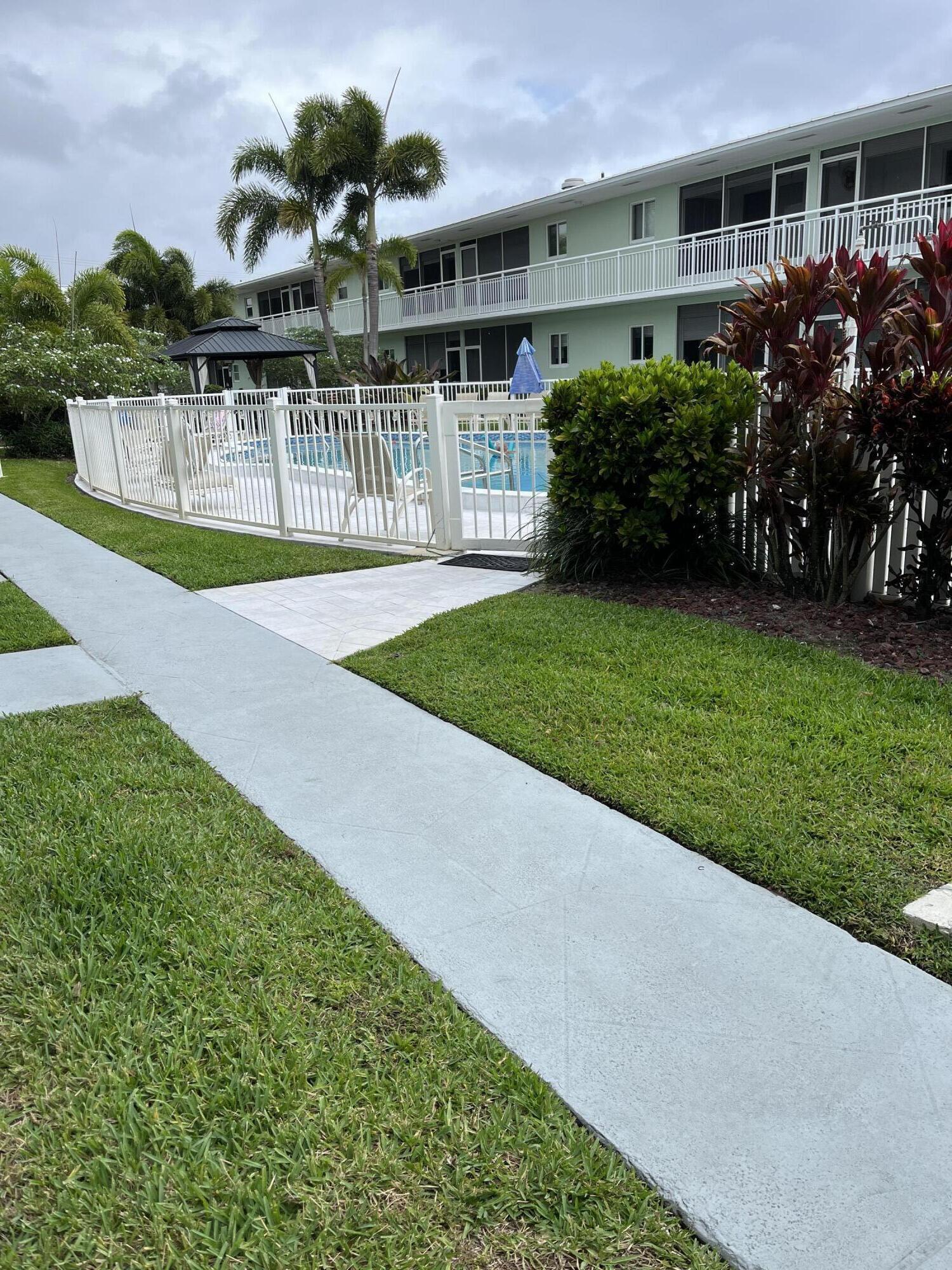 2100 Northeast 38th Street, Unit 128 Lighthouse Point, FL 33064 - Photo 20 of 28 IMG_7566 2