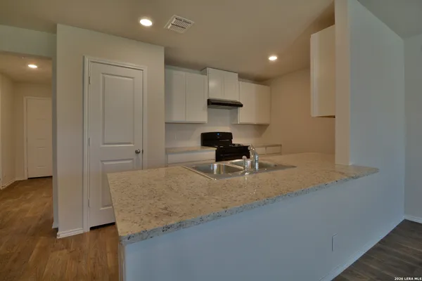 $1,500 | 15346 Brown Violetear, San Antonio, TX 78253