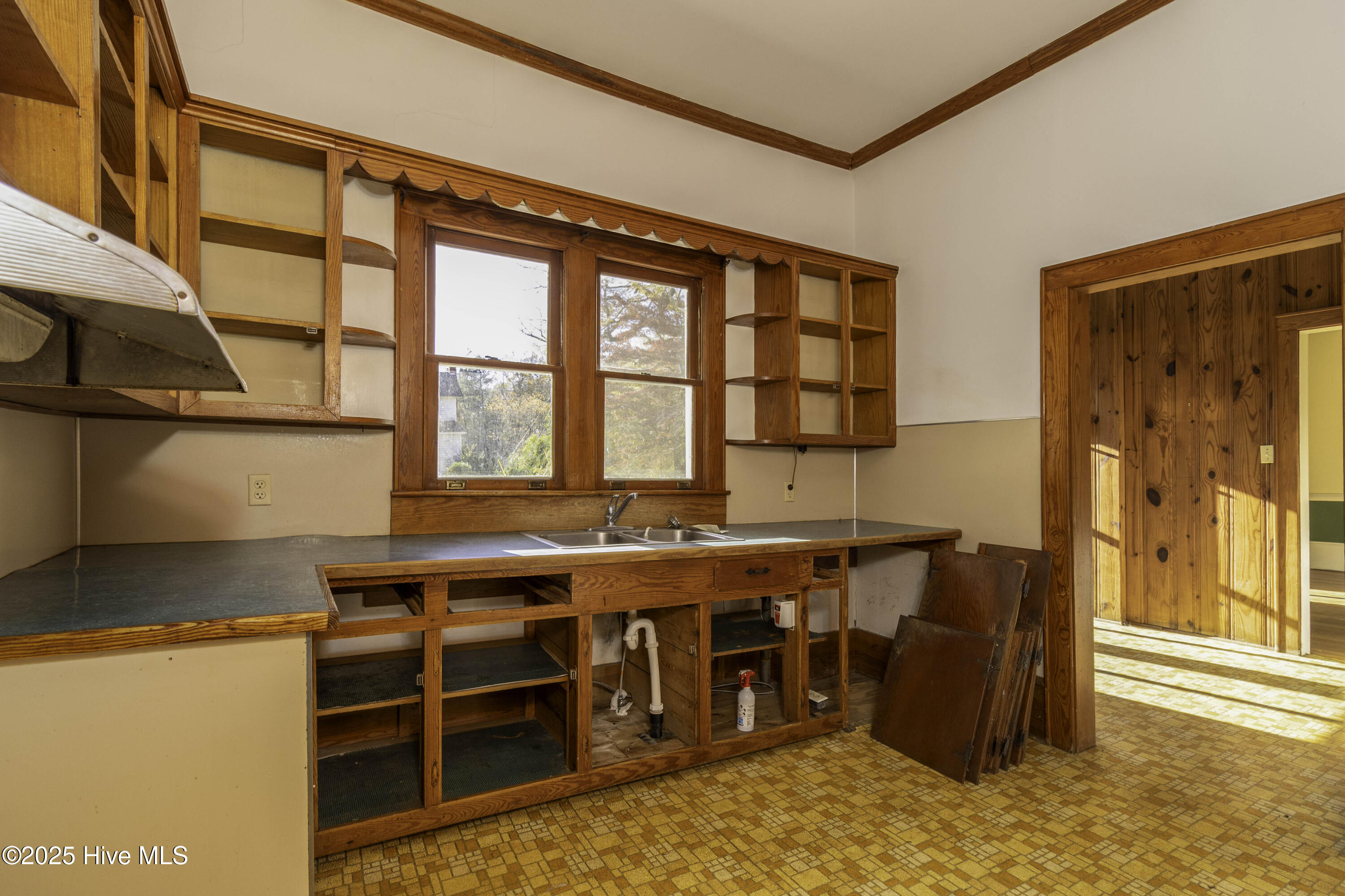 103 East Pitt Street Windsor, NC 27983 - Photo 15 of 33 Kitchen