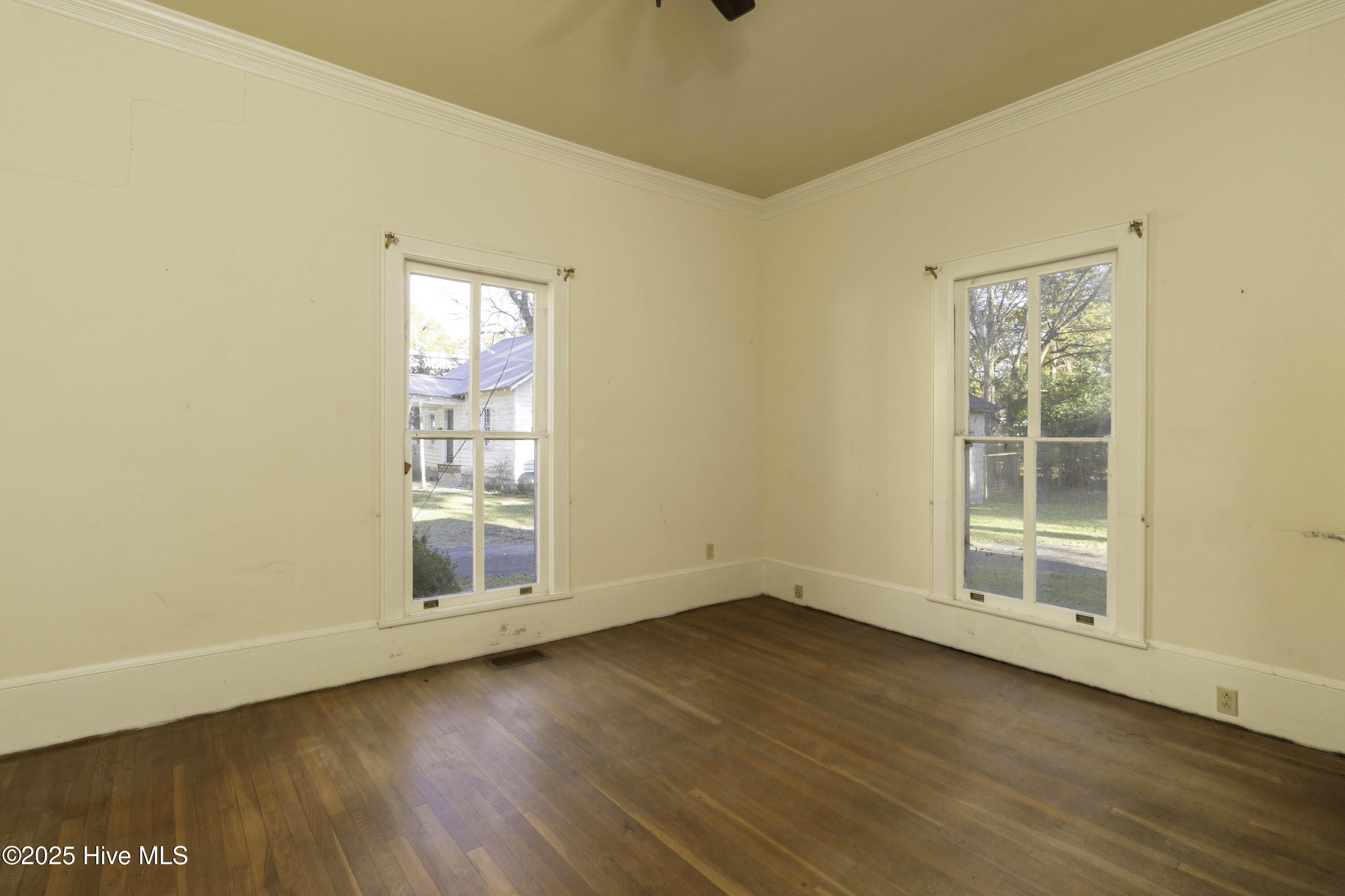 103 East Pitt Street Windsor, NC 27983 - Photo 16 of 33 Downstairs BR