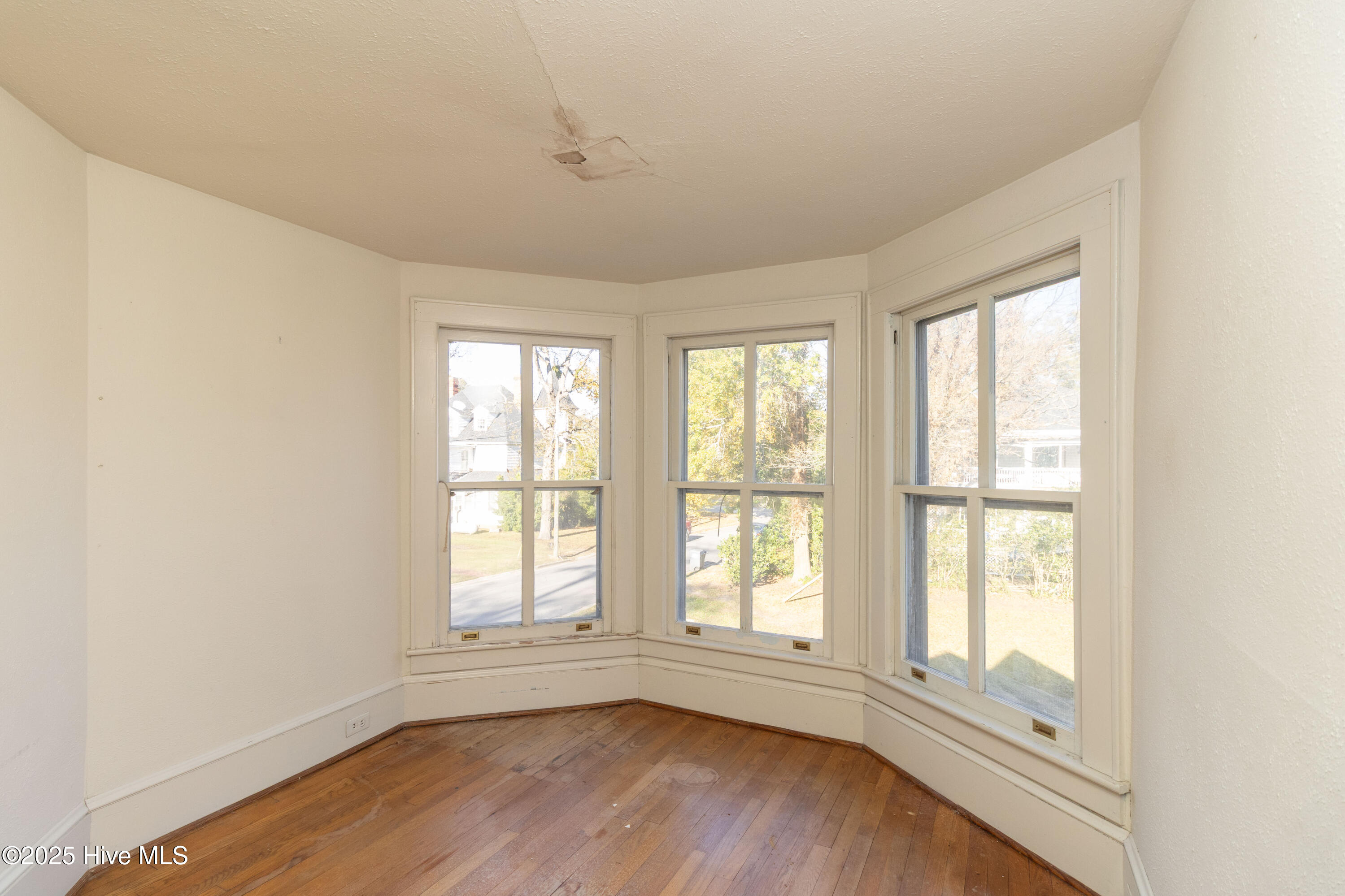 103 East Pitt Street Windsor, NC 27983 - Photo 24 of 33 Upstairs BR 1