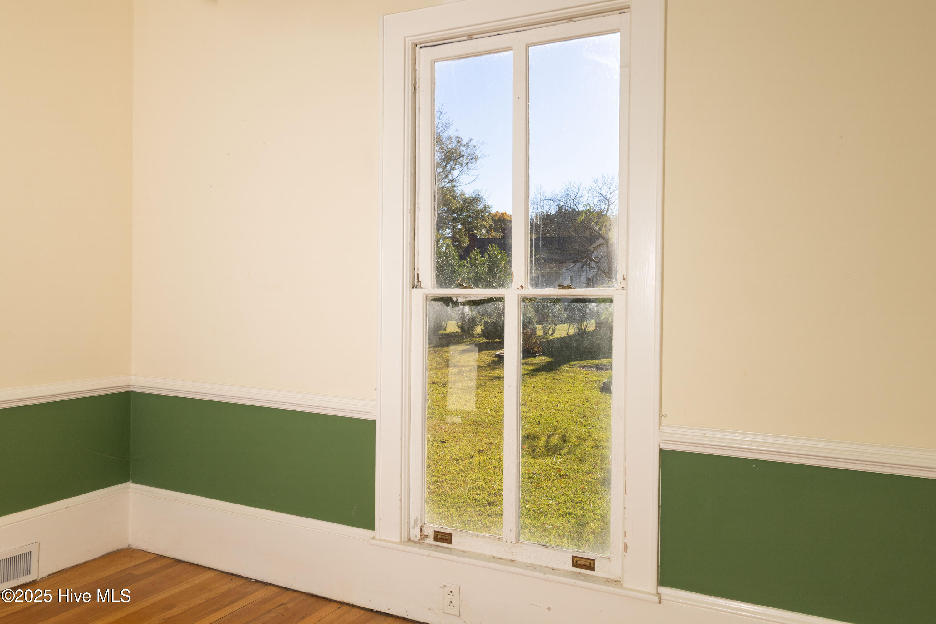 103 East Pitt Street Windsor, NC 27983 - Photo 9 of 33 Dinign Rm