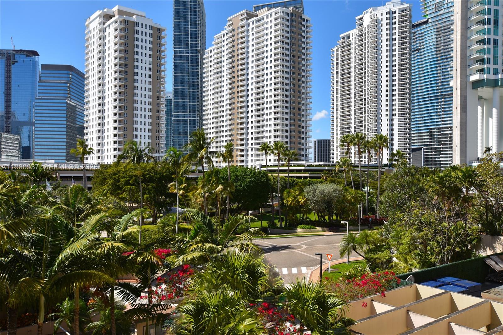 540 Brickell Key Drive, Unit 505 Miami, FL 33131 - Photo 31 of 40