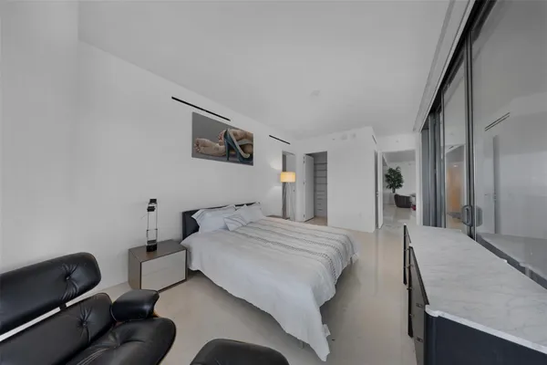 $8,600,000 | 8701 Collins Avenue, Unit 701, Miami Beach, FL 33141