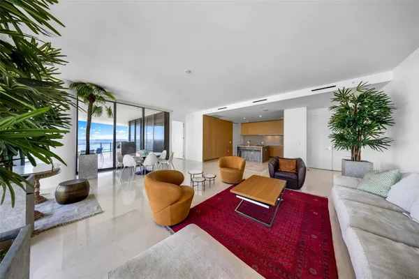 $8,600,000 | 8701 Collins Avenue, Unit 701, Miami Beach, FL 33154