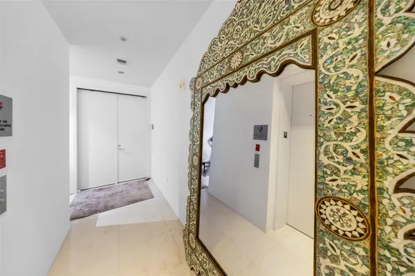 $8,600,000 | 8701 Collins Avenue, Unit 701, Miami Beach, FL 33141