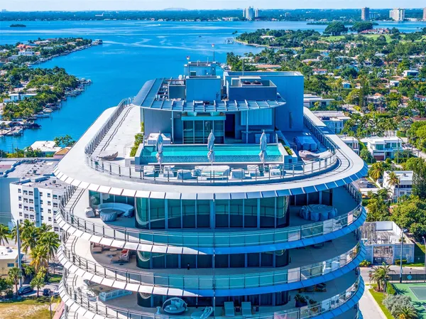 $8,600,000 | 8701 Collins Avenue, Unit 701, Miami Beach, FL 33154