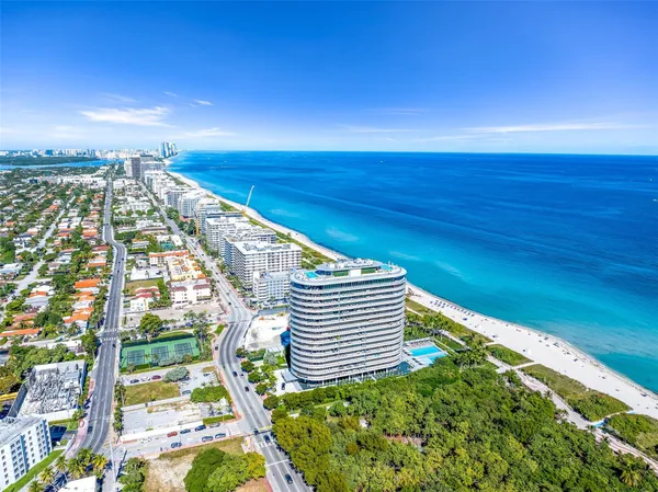 $8,600,000 | 8701 Collins Avenue, Unit 701, Miami Beach, FL 33141