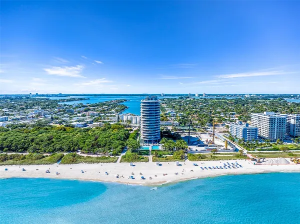 $8,600,000 | 8701 Collins Avenue, Unit 701, Miami Beach, FL 33141
