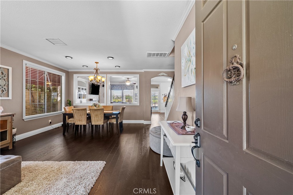 26211 Shakespeare Lane Stevenson Ranch, CA 91381 - Photo 4 of 54