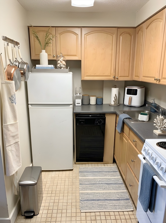 475 Commonwealth Avenue, Unit 502 Boston, MA 02215 - Photo 2 of 9