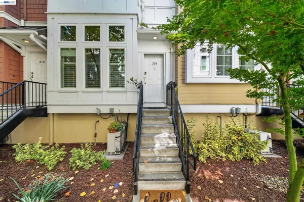 $899,000 | 206 Grayson Terrace, San Jose, CA 95126