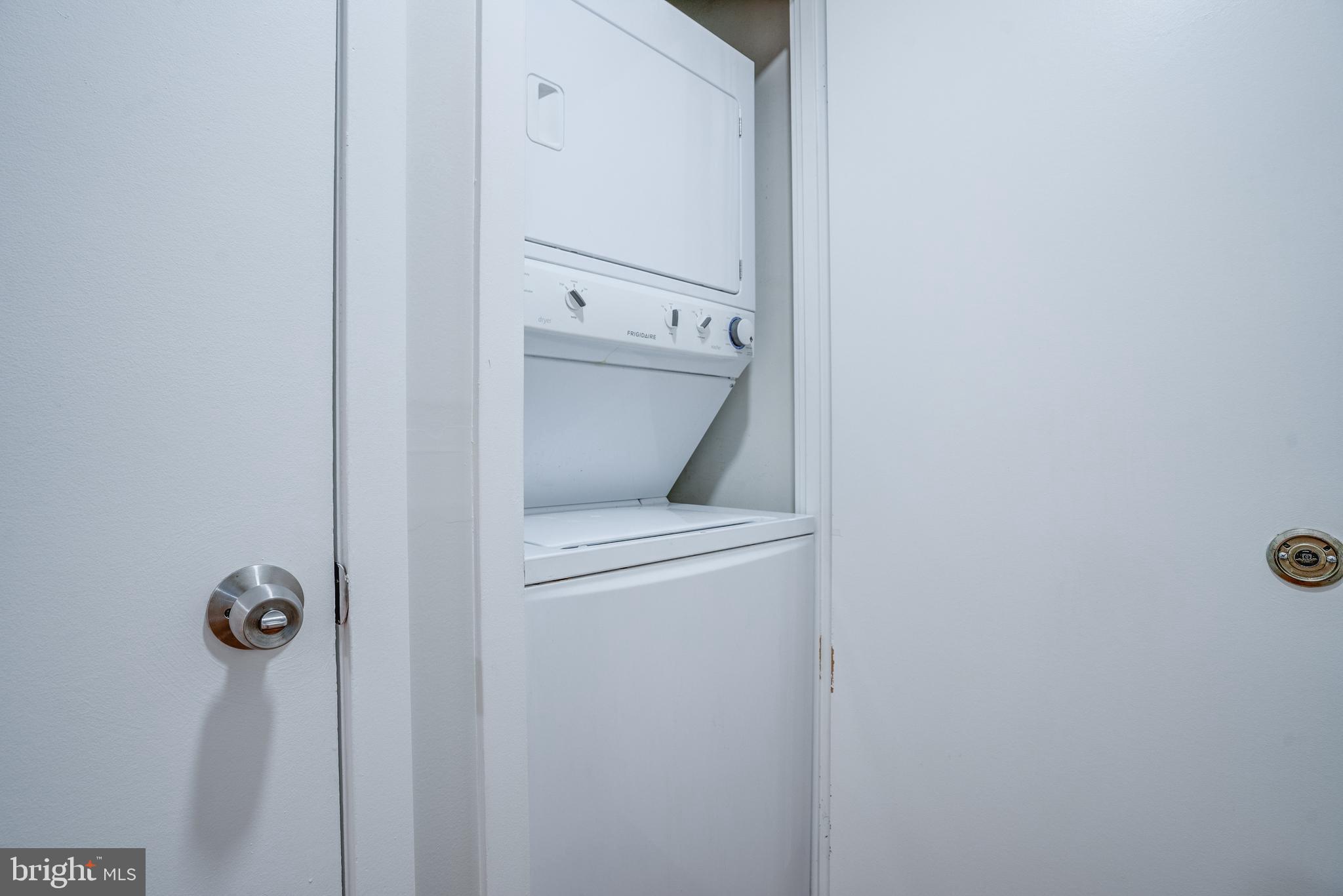 506 South Charles Street, Unit R92 Baltimore, MD 21201 - Photo 18 of 25 a view of bathroom