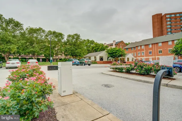 a car parked in front of a building