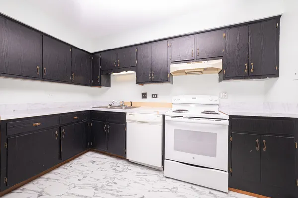 $1,400 | 218 Madison Street, Unit 3D, Joliet, IL 60435