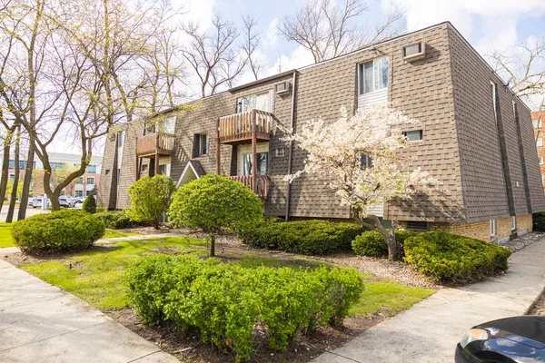 $1,400 | 218 Madison Street, Unit 3D, Joliet, IL 60435