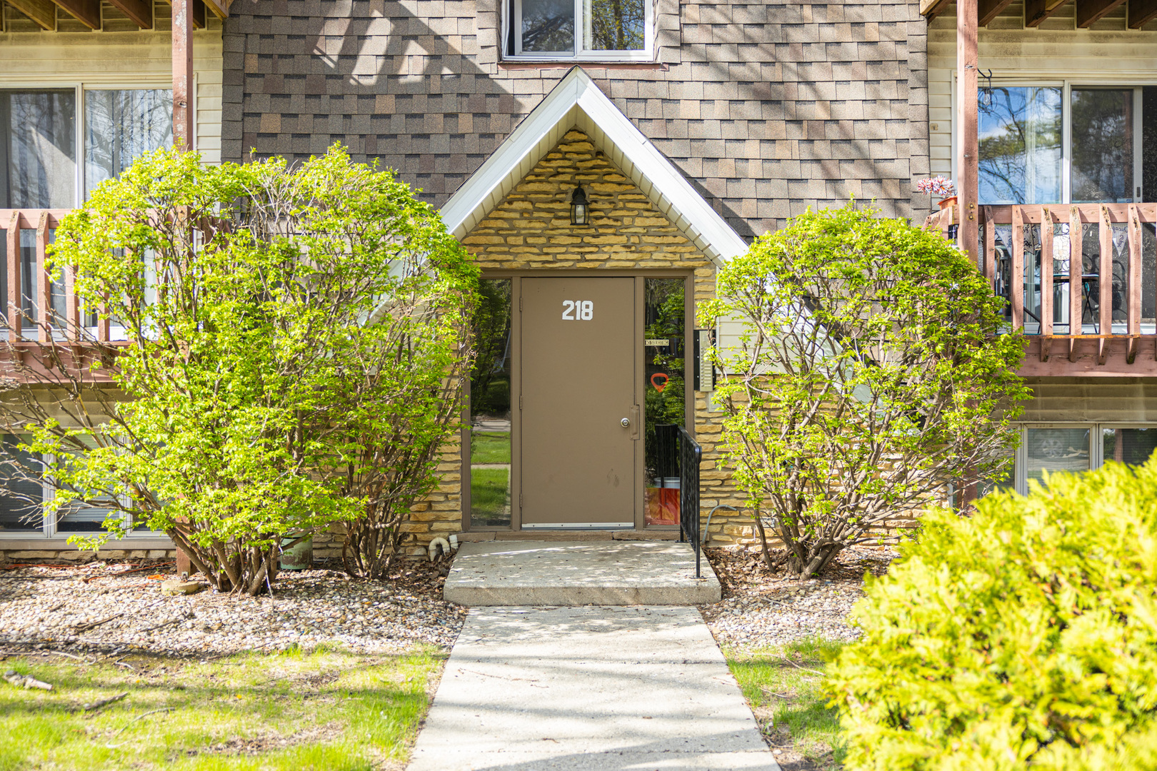 218 Madison Street, Unit 3D Joliet, IL 60435 - Photo 4 of 13