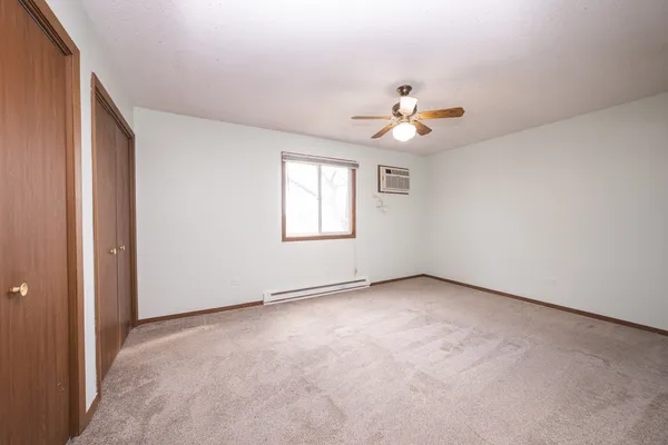 $1,400 | 218 Madison Street, Unit 3D, Joliet, IL 60435