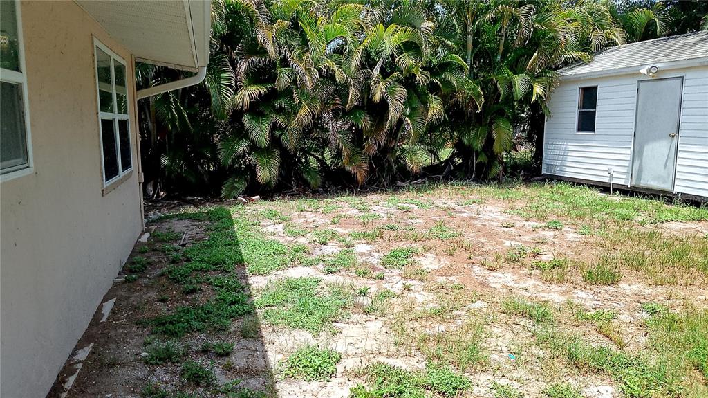 385 Pelican Road Venice, FL 34293 - Photo 21 of 45
