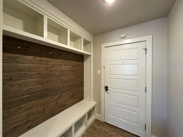 a view of walk in closet