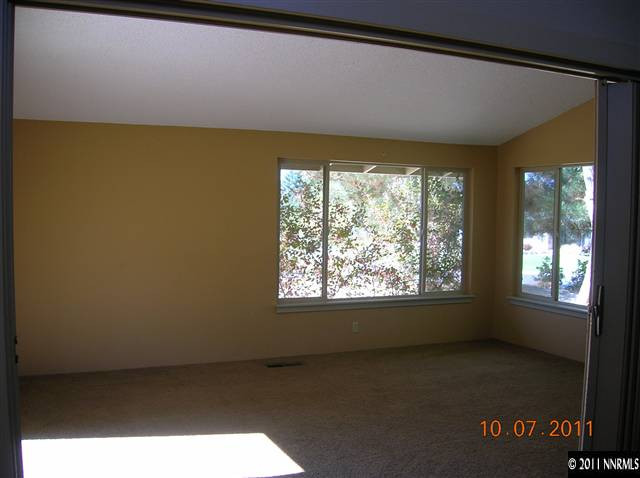 4115 Inwood Lane Reno, NV 89502 - Photo 8 of 13 Photo 8