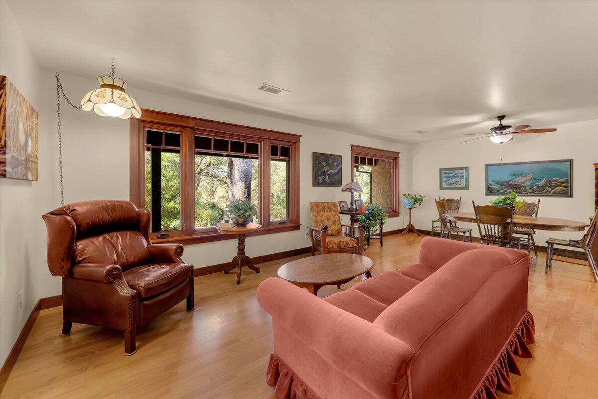 21880 Oak Meadow Road Palo Cedro, CA 96073 - Photo 18 of 79 Living/dining