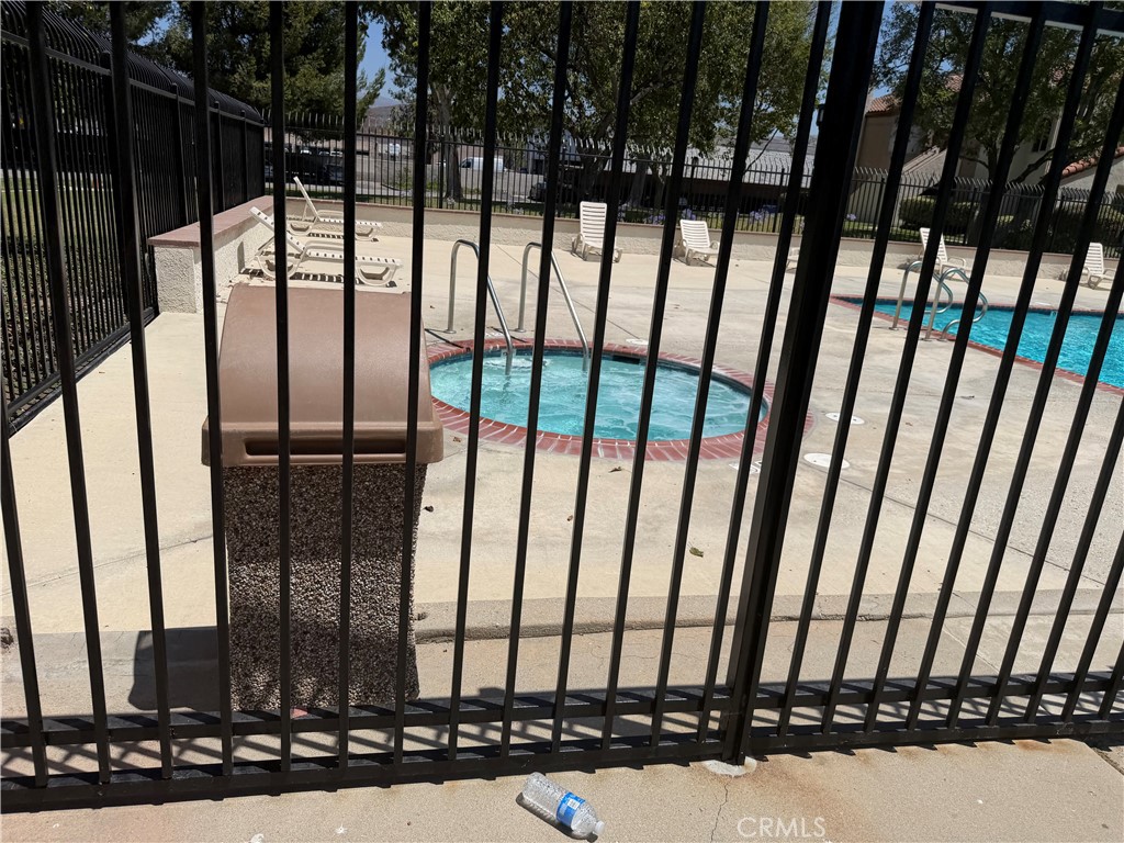 1712 Sinaloa Road, Unit 105 Simi Valley, CA 93065 - Photo 16 of 34