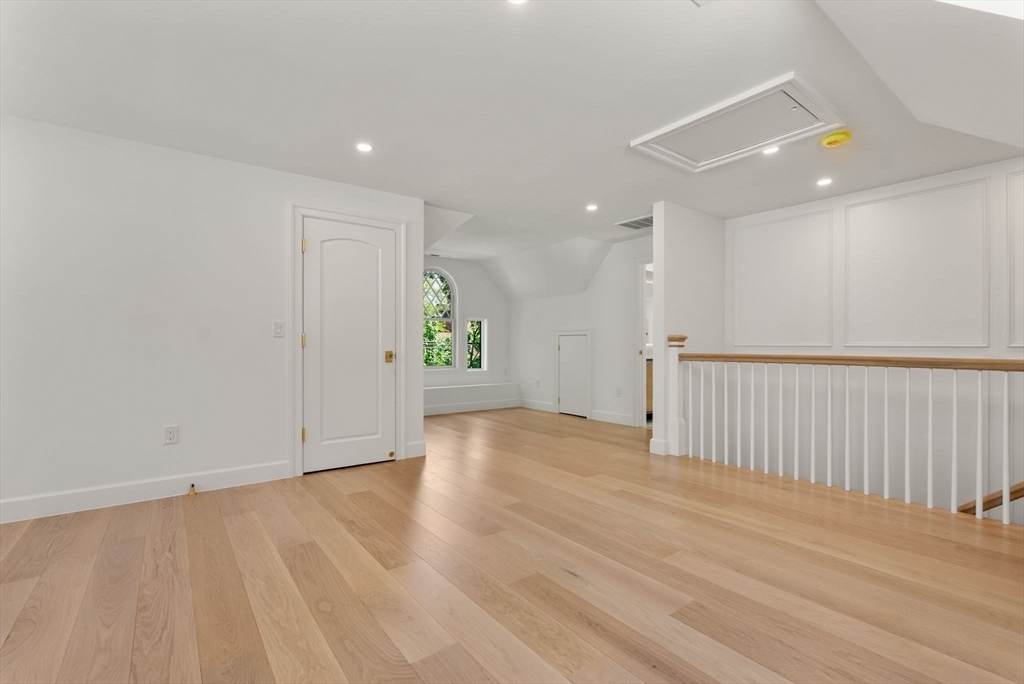 18 Naples Road Brookline, MA 02446 - Photo 29 of 40