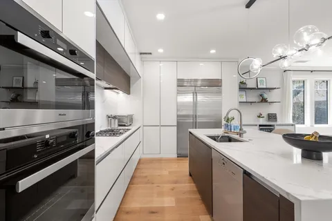 $3,499,000 | 80 Verndale Street, Unit 80, Brookline, MA 02446
