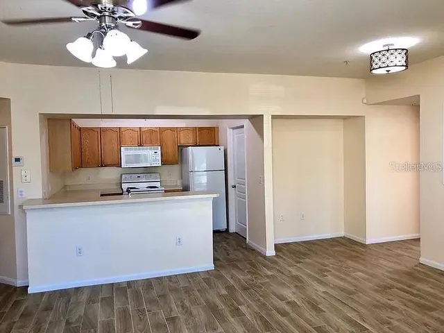 $238,500 | 5125 Palm Springs Boulevard, Unit 3104, Tampa, FL 33647