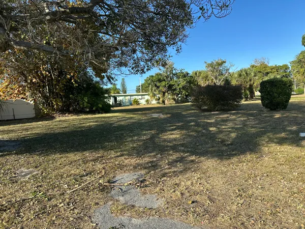 $800,000 | 221 Northeast 9th Avenue, Boynton Beach, FL 33435