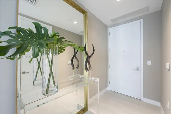 $11,000 | 2831 South Bayshore Drive, Unit 1505, Miami, FL 33133