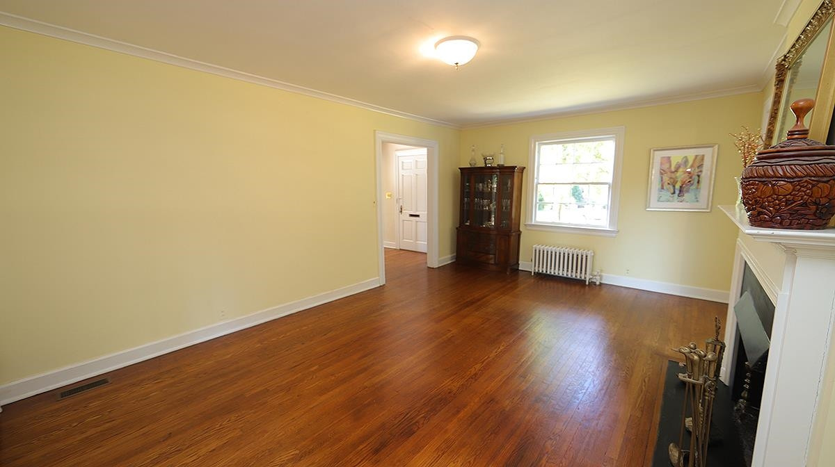 1608 Craig Street Raleigh, NC 27608 - Photo 8 of 42 Living Room