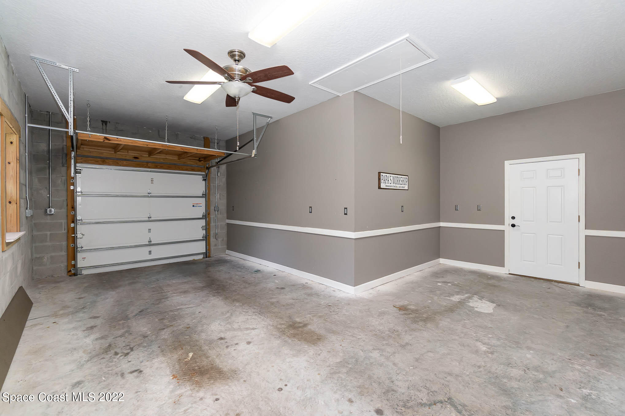 4025 Turtle Mound Road Melbourne, FL 32934 - Photo 30 of 54 a view of an empty room