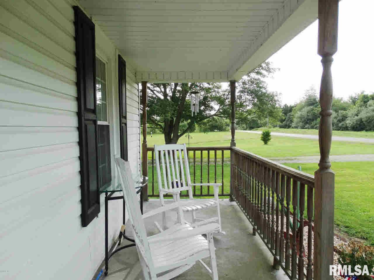 23927 Galatia Post Road Carrier Mills, IL 62917 - Photo 5 of 36