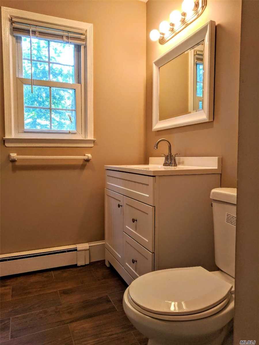 194 Lower Sheep Pasture Road Setauket, NY 11733 - Photo 1 of 1 Gallery Image 1