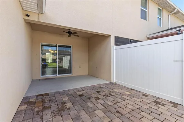 an empty room with entrance