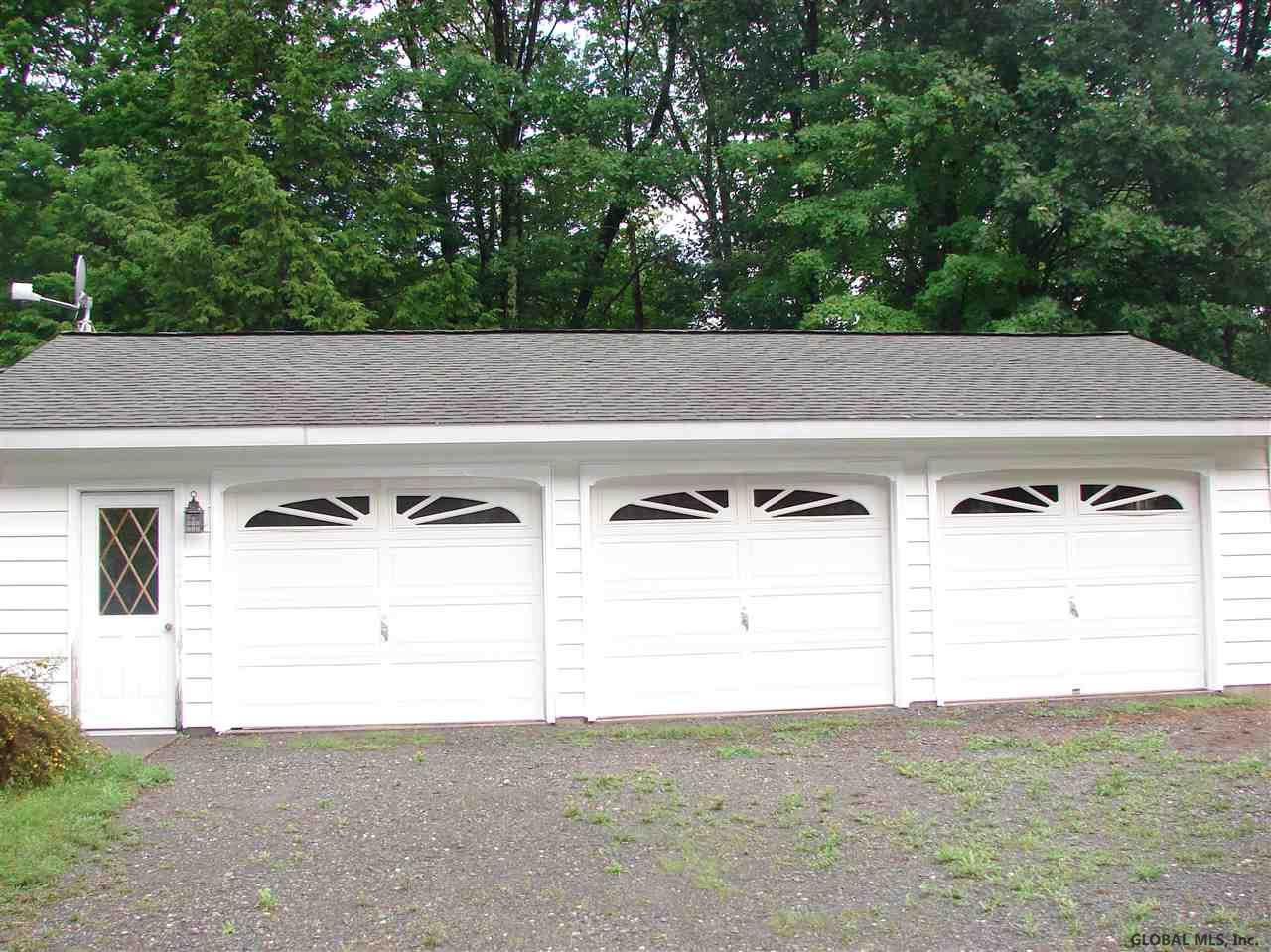 665 Plank Road Poestenkill, NY 12018 - Photo 3 of 6 Photo 3