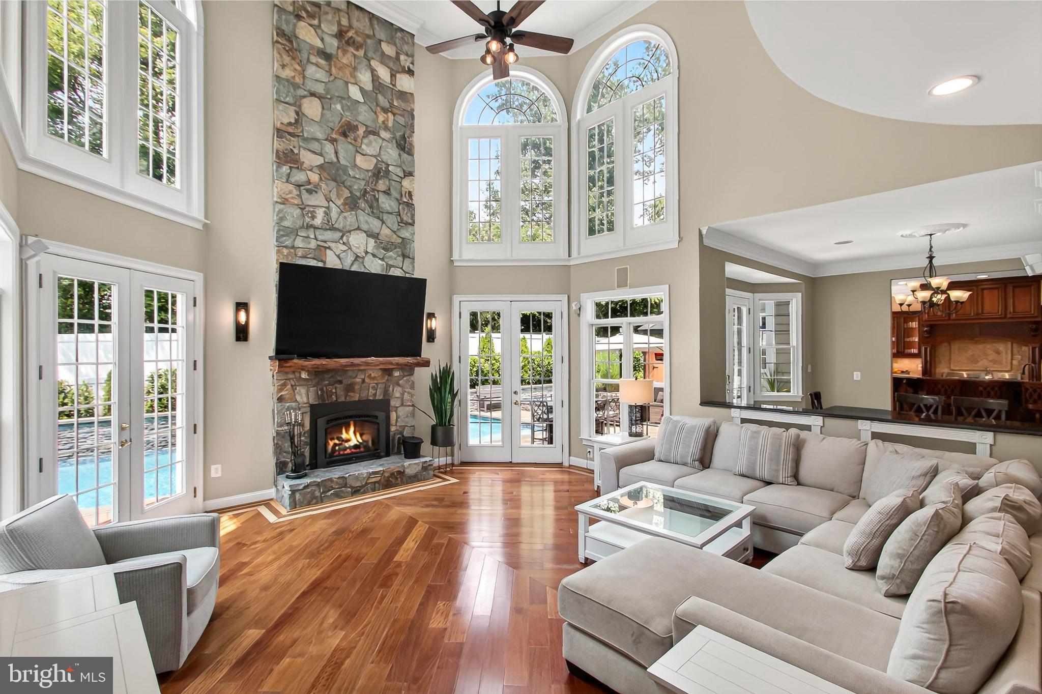8836 Rommel Drive Lorton, VA 22079 - Photo 22 of 133 Flooded with natural light Palladian windows
