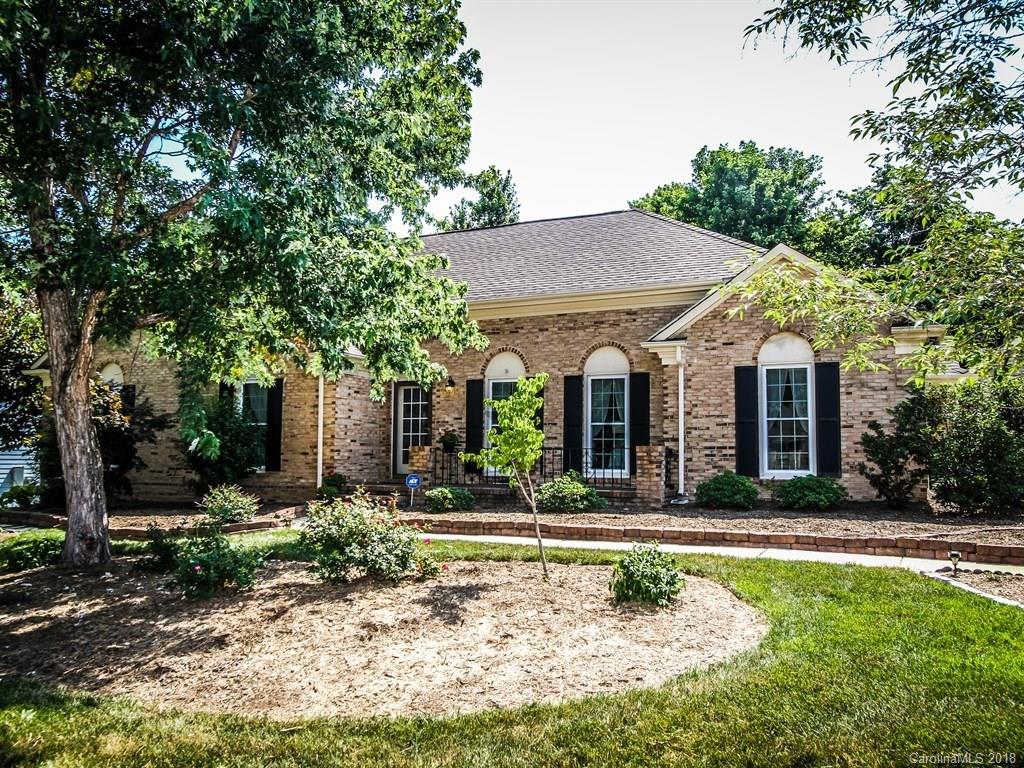 4725 Truscott Road Charlotte, NC 28226 - Photo 1 of 20 Gallery Image 1