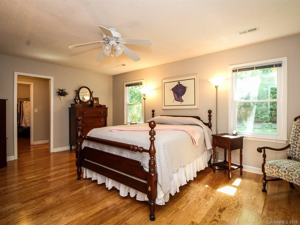 4725 Truscott Road Charlotte, NC 28226 - Photo 16 of 20 Gallery Image 16