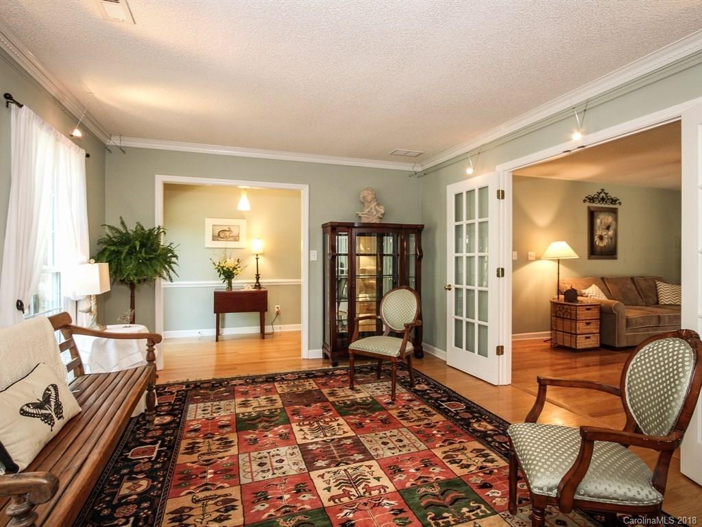 4725 Truscott Road Charlotte, NC 28226 - Photo 3 of 20 Gallery Image 3