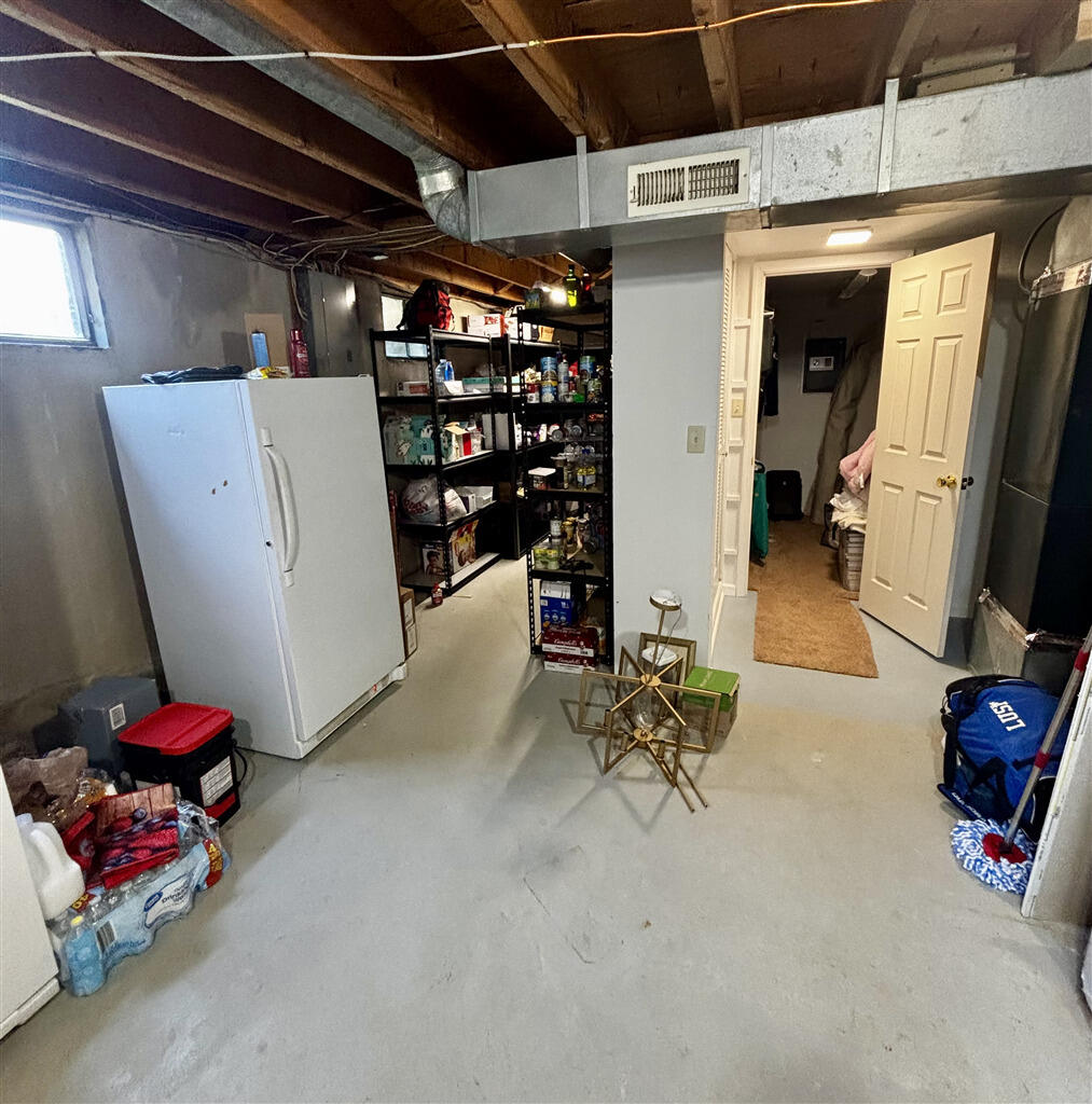 1032 Windy Ridge Drive Bedford, VA 24523 - Photo 20 of 27 a view of a room with gym equipment