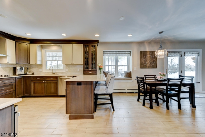 76 East Lake Road Kinnelon, NJ 07405 - Photo 11 of 44