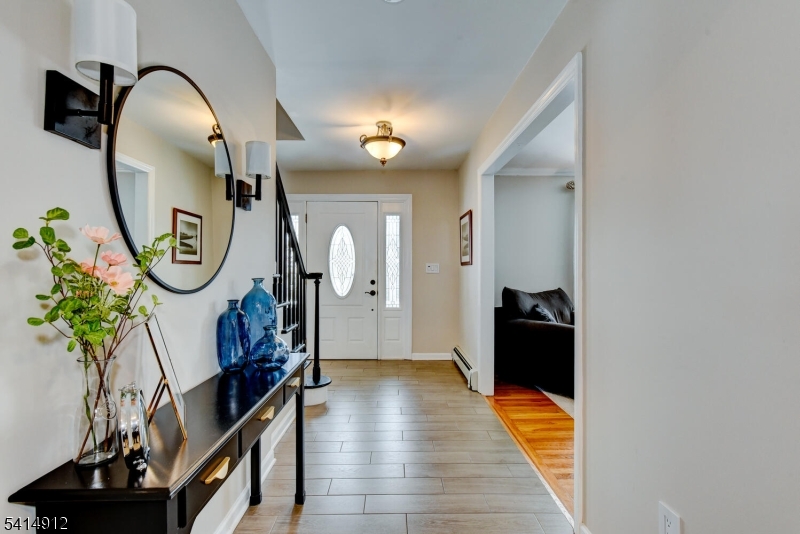 76 East Lake Road Kinnelon, NJ 07405 - Photo 3 of 44